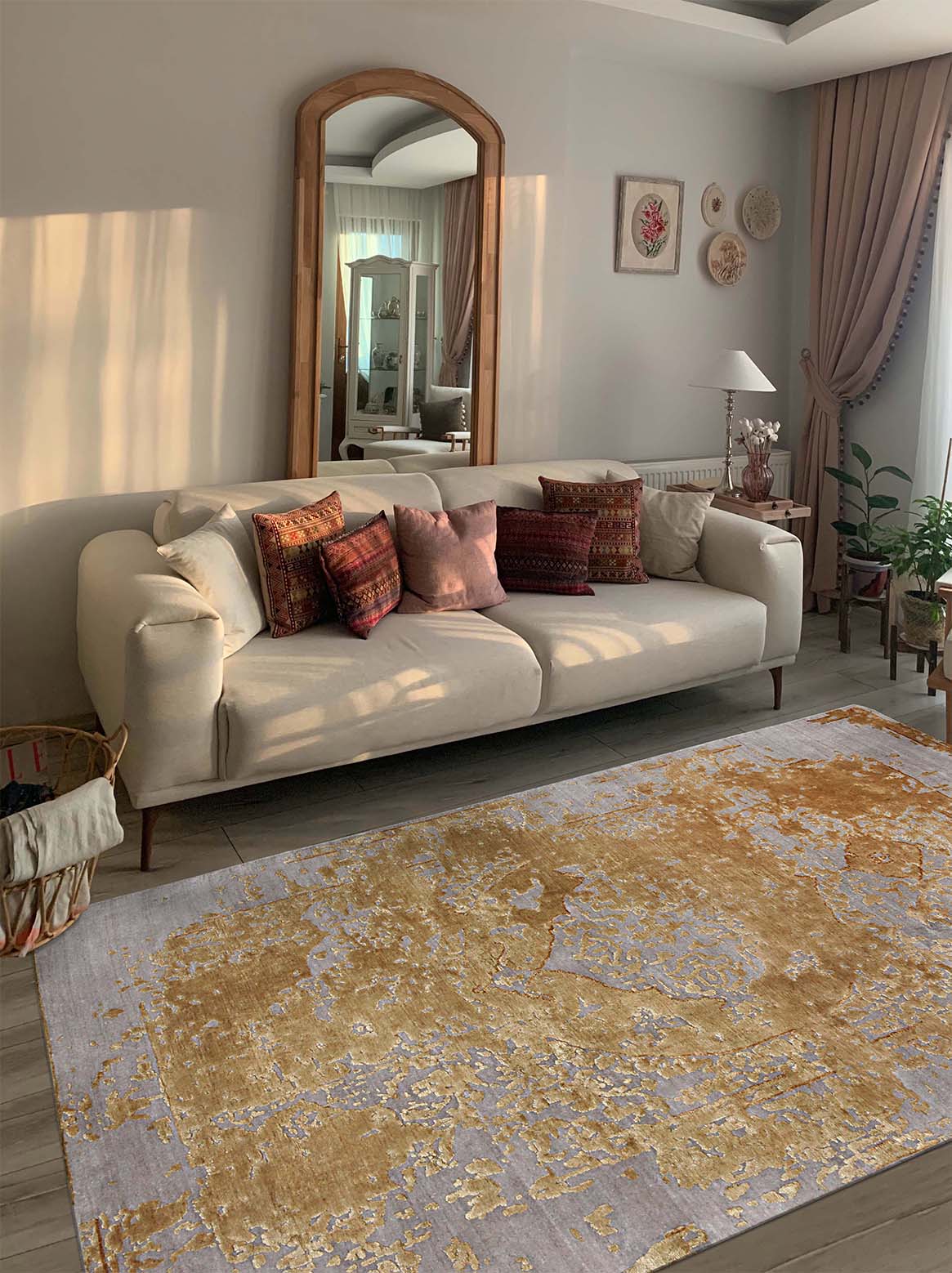 Luxury carpet in Mustard color and 6' x 9' size