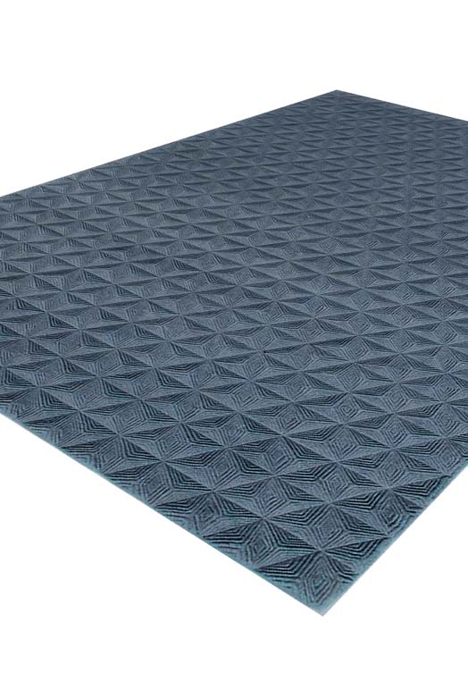 Luxury hand tufted carpet made from 100% Wool in blue color and 4'6" x 6'6" size