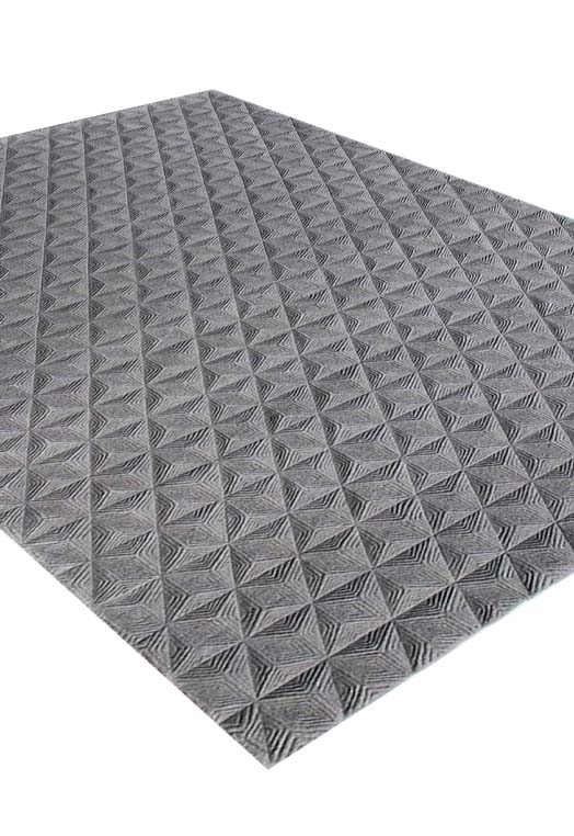 Luxury carpet in Dark Grey color and 5'6" x 8' size