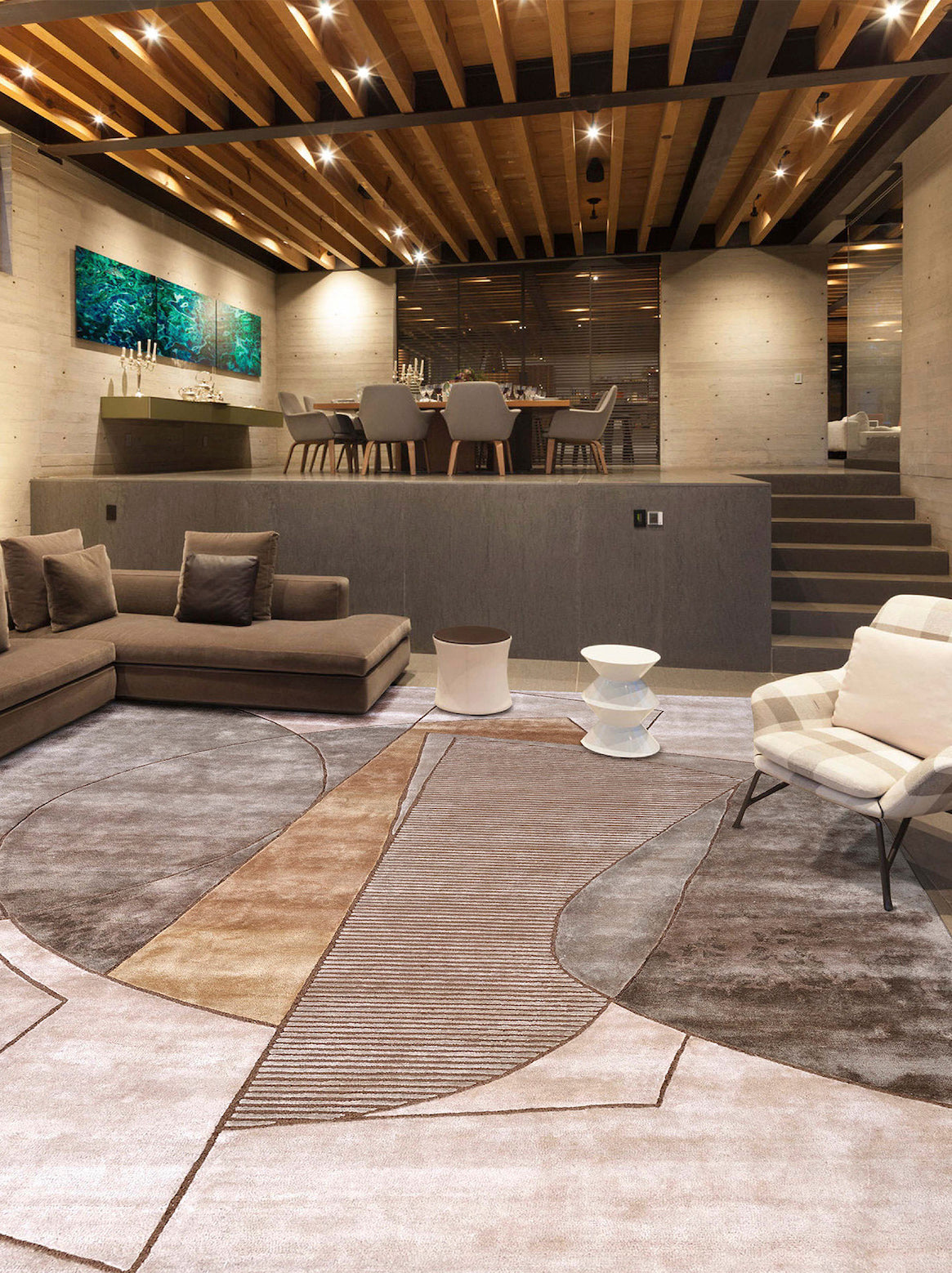 Luxury carpet in Silver Beige color and 4'6" x 6'6" size