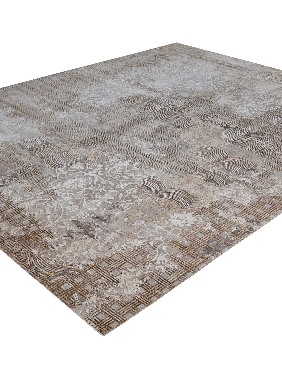 Luxury carpet in Sand color and 6' x 9' size