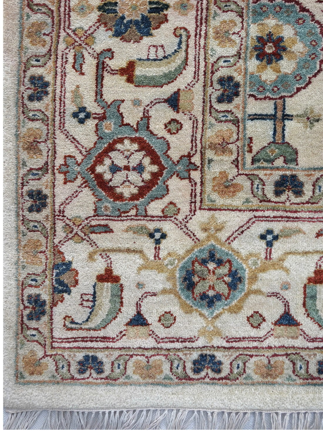 Luxury hand knotted carpet made from 100% Wool in beige color and 9' x 12' size