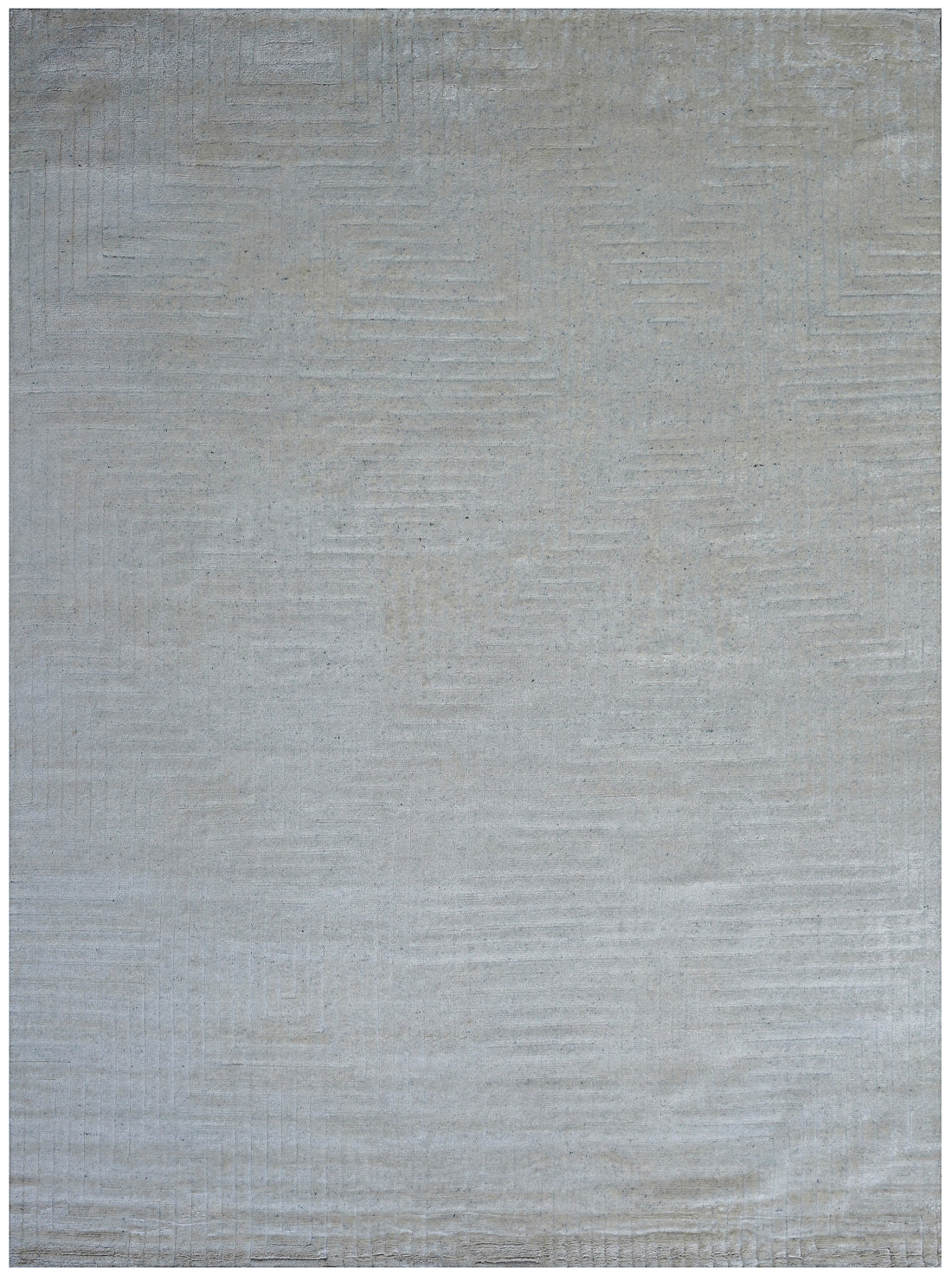 Luxury hand knotted carpet made from 100% Wool