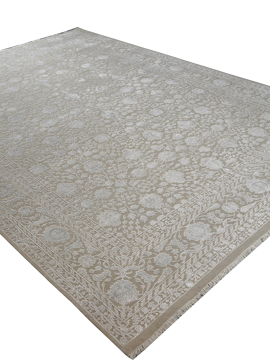 Luxury carpet in Assorted color and Custom Size