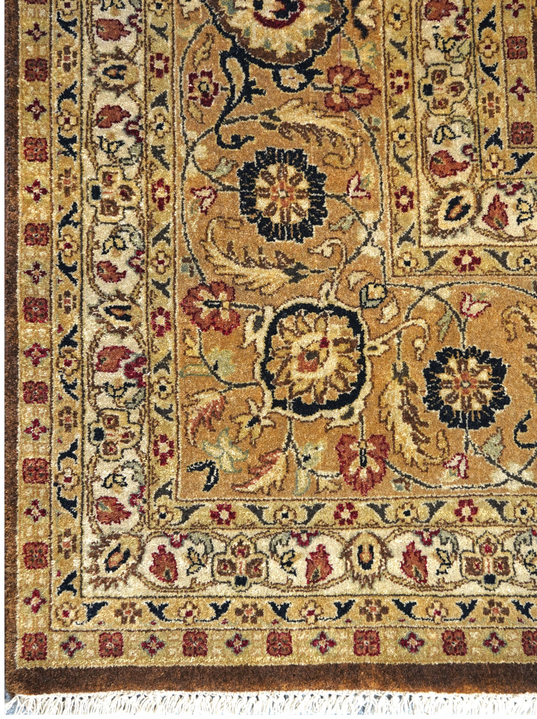 Luxury hand knotted carpet made from 100% Wool in lt. gold color and 8' x 10' size