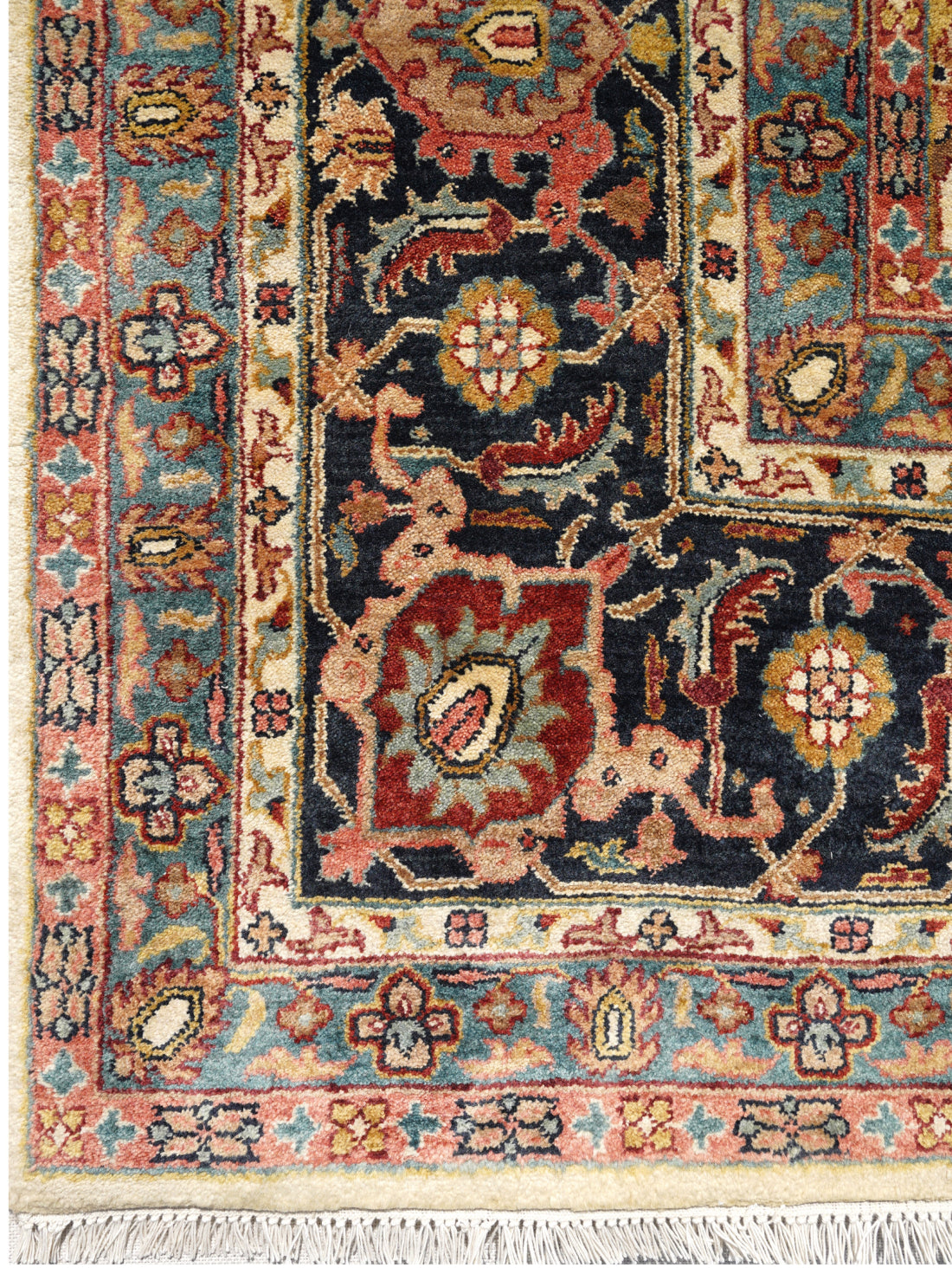 Luxury hand knotted carpet made from 100% Wool in assorted color and 9' x 12' size