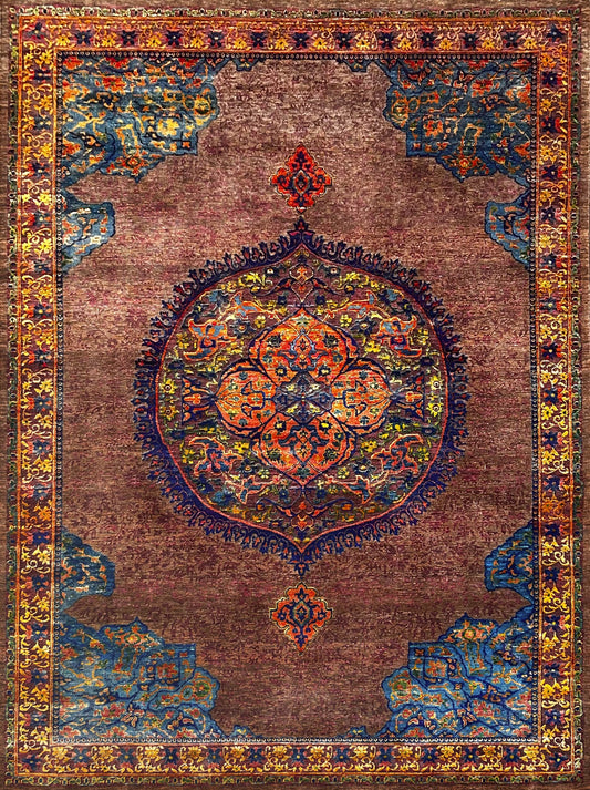 Luxury hand knotted carpet made from Wool & Silk