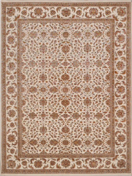 Luxury hand knotted carpet made from Wool & Bamboo Silk