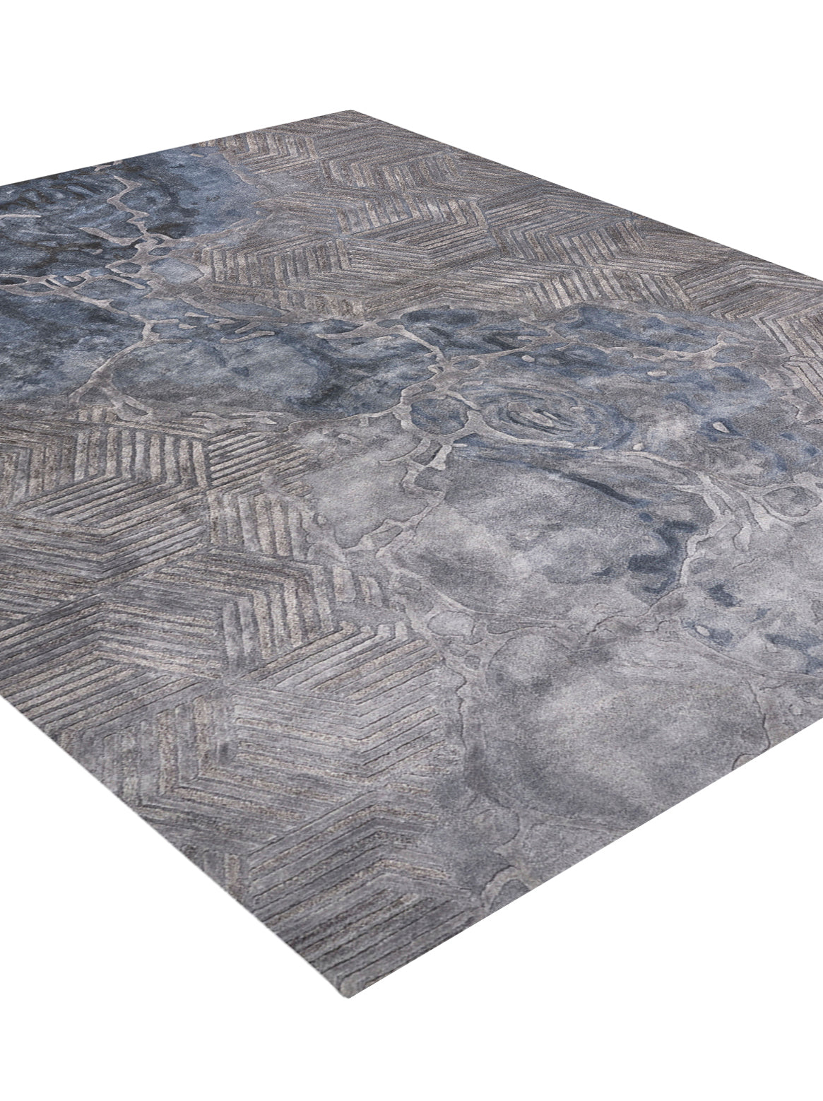 Luxury carpet in BLUE GREY color and 4'6" x 6'6" size