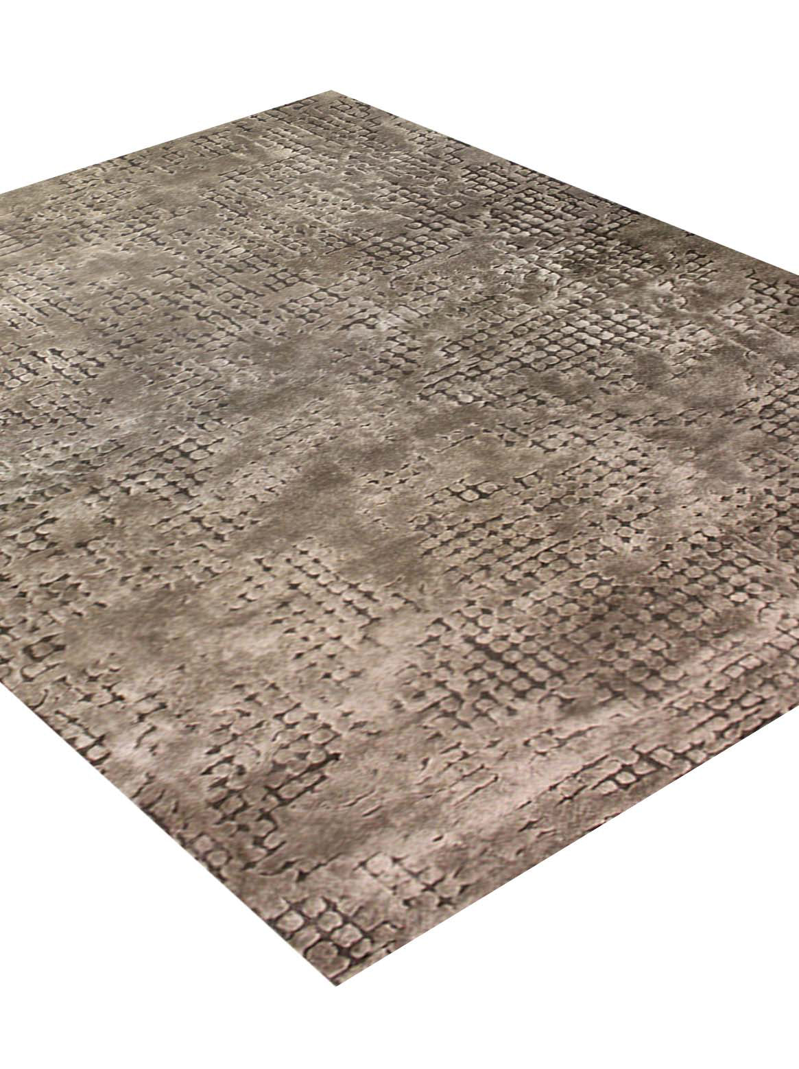 Luxury carpet in Taupe color and 4'6" x 6'6" size
