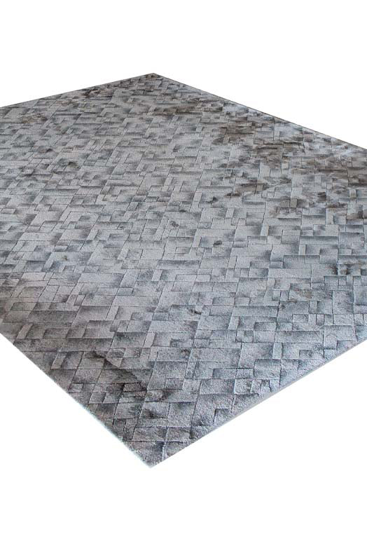 Luxury hand tufted carpet made from 100% Botanical Silk in sky grey color and 4'6" x 6'6" size