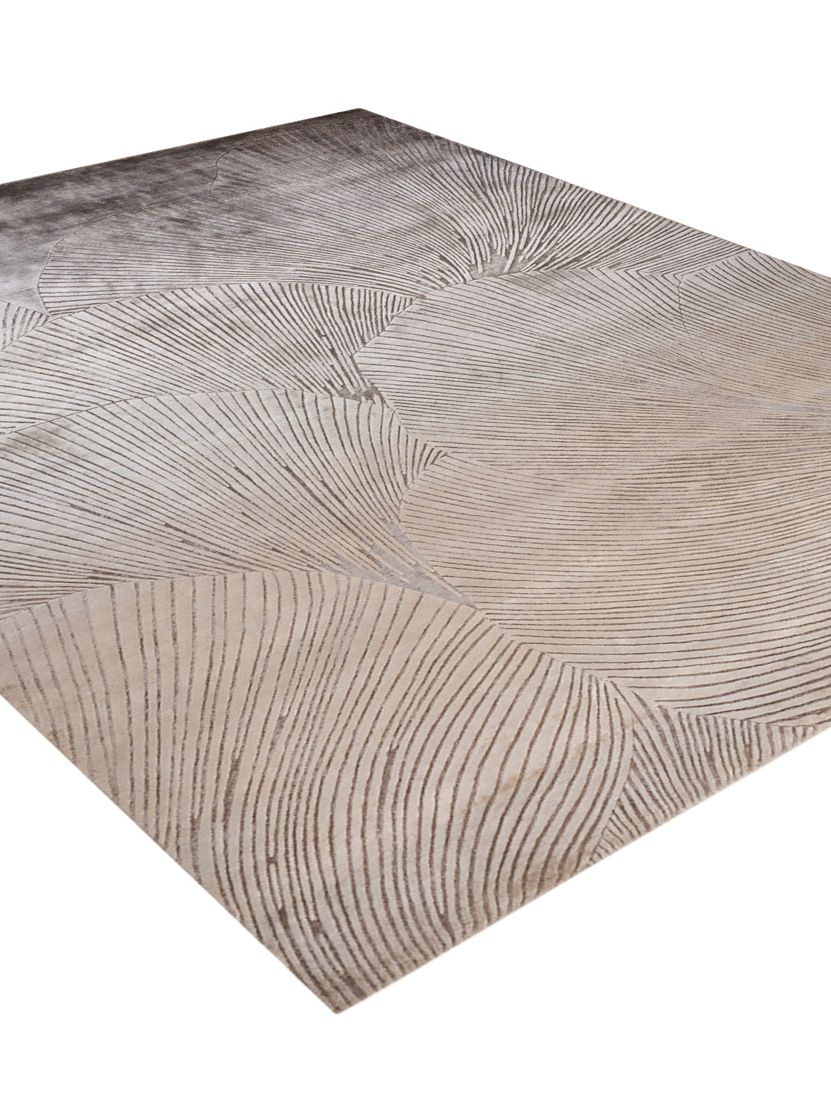 Luxury carpet in Gold color and 6' x 9' size