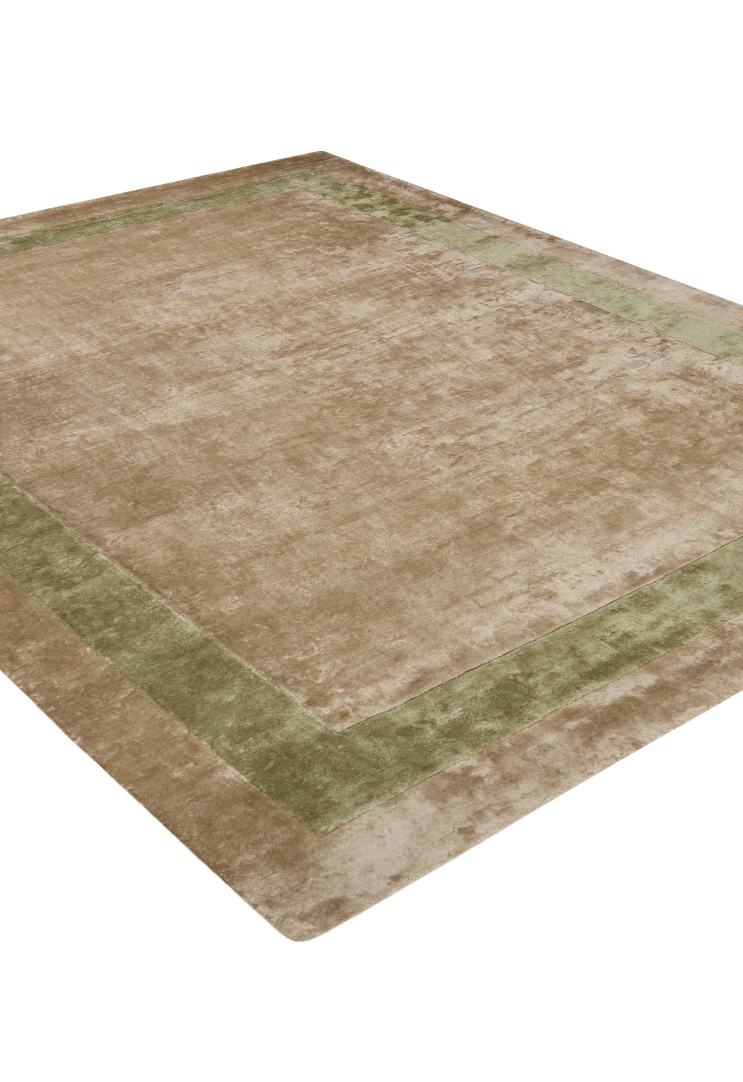 Luxury carpet in Green color and 6' x 9' size