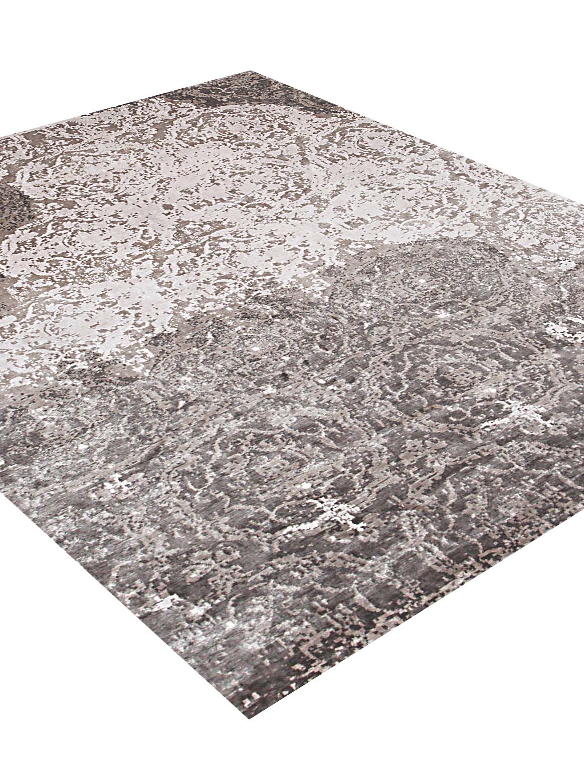 Luxury carpet in Grey color and 6' x 9' size