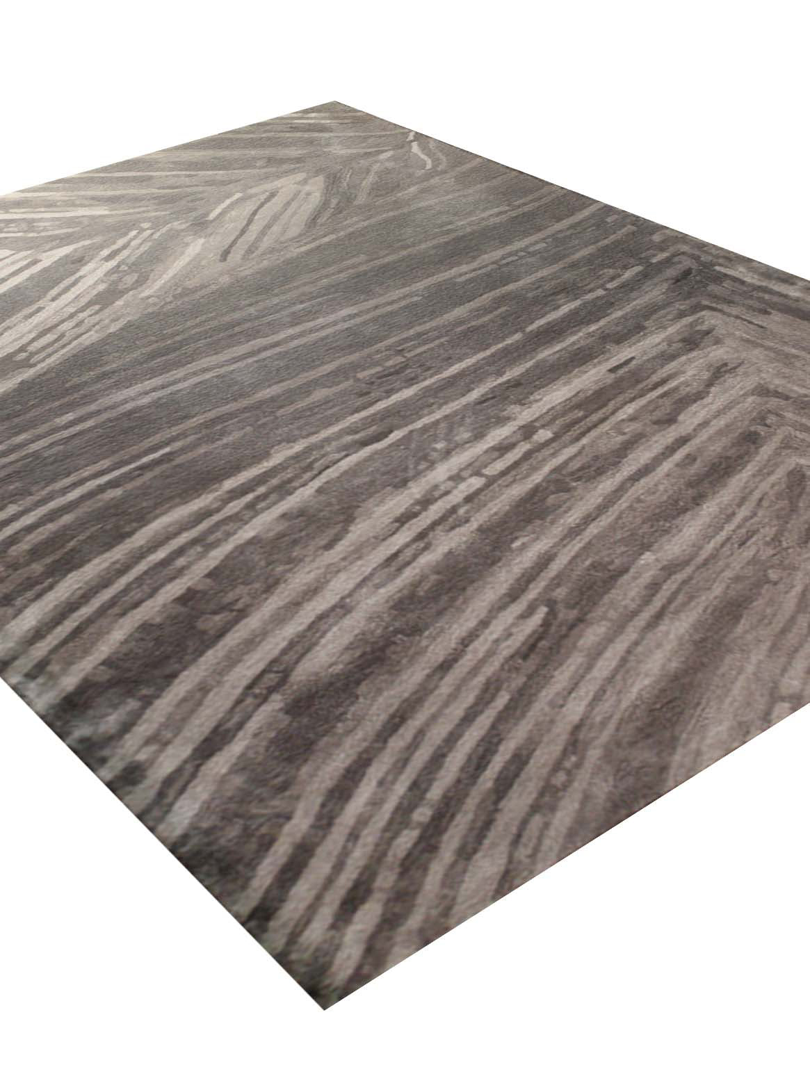 Luxury carpet in Grey Silver color and 5'6" x 8' size
