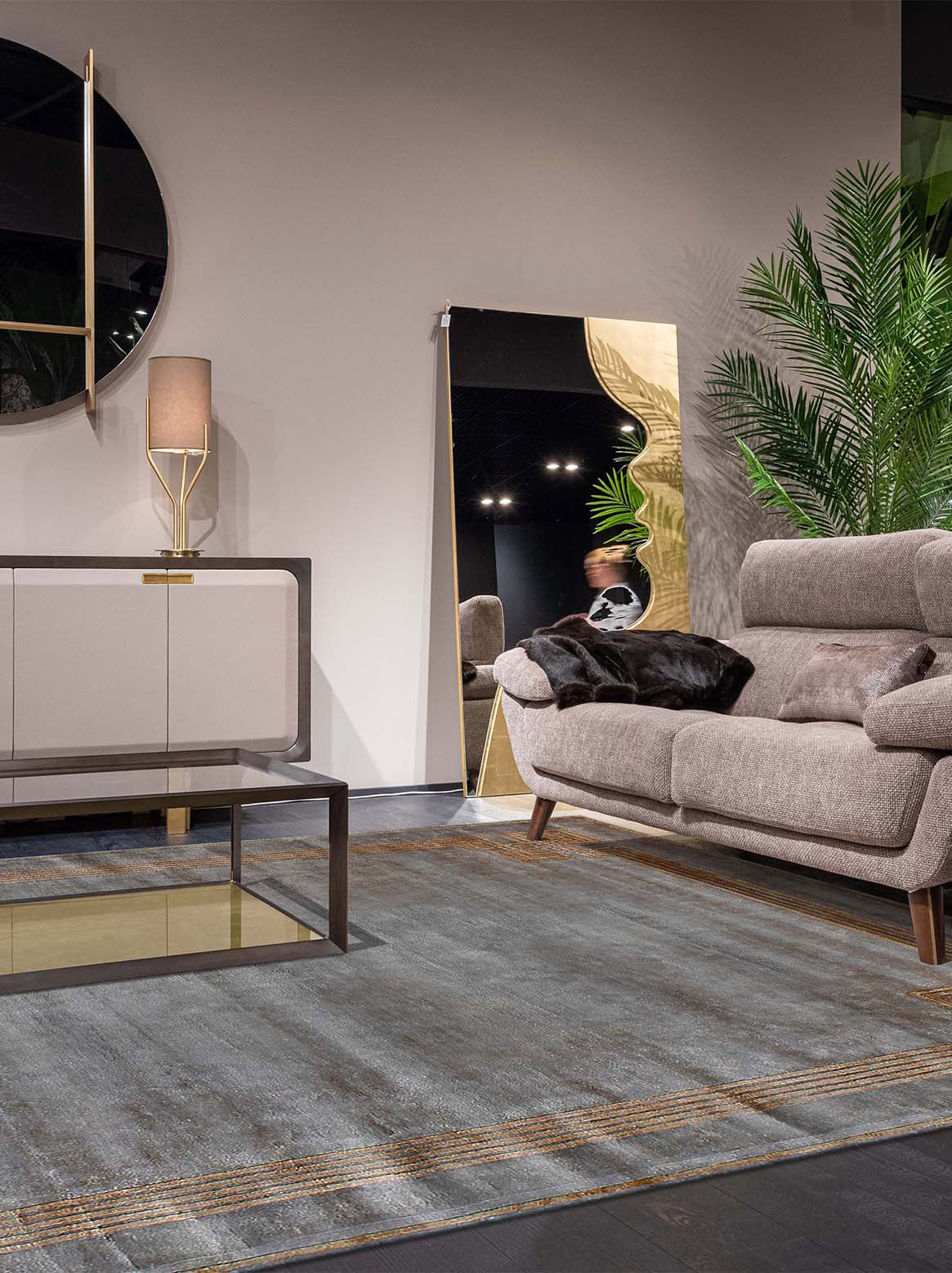 Luxury carpet in Silver Gold color and 8' x 10' size