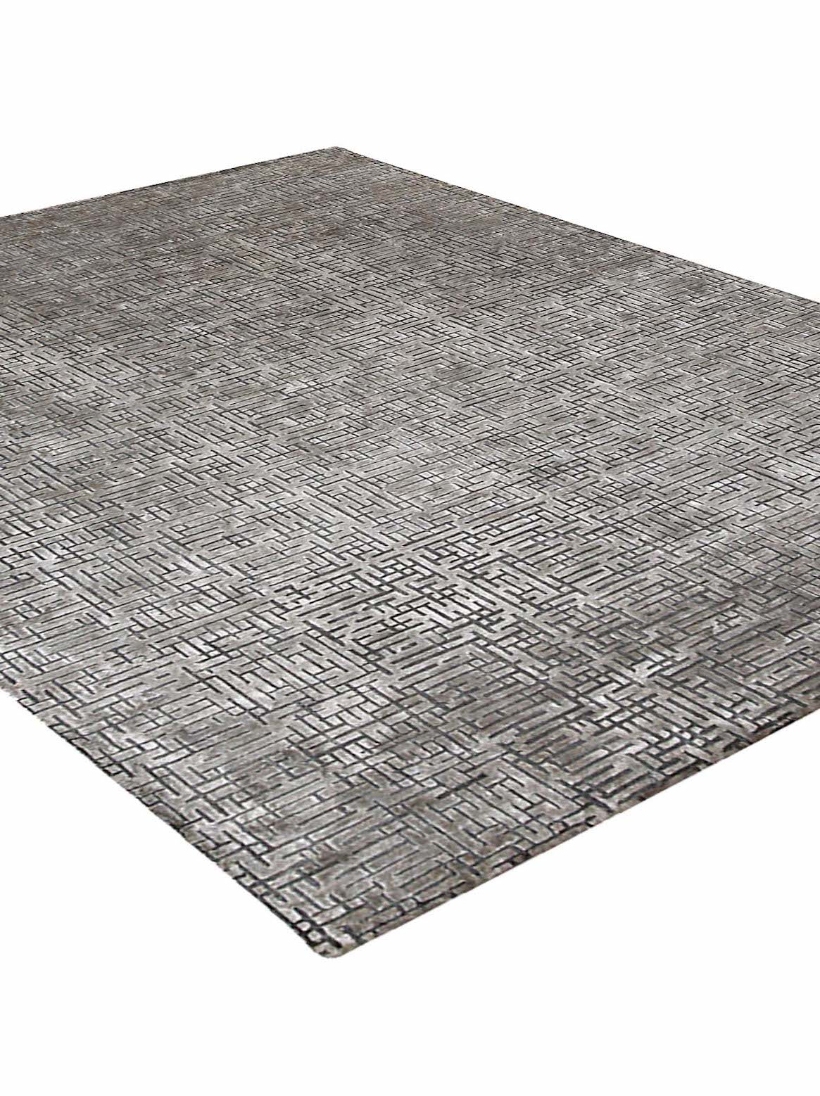 Luxury hand knotted carpet made from Wool & Viscose in silver color and 5'6" x 8' size