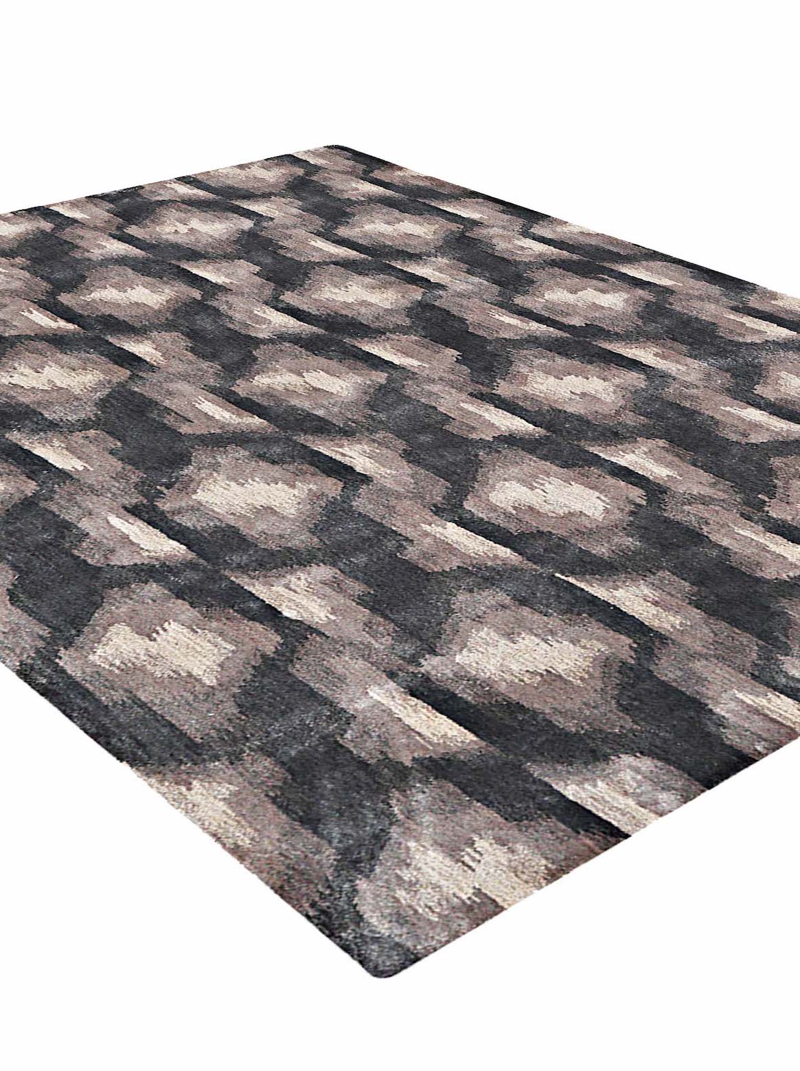 Luxury carpet in Grey Beige color and 4'6" x 6'6" size