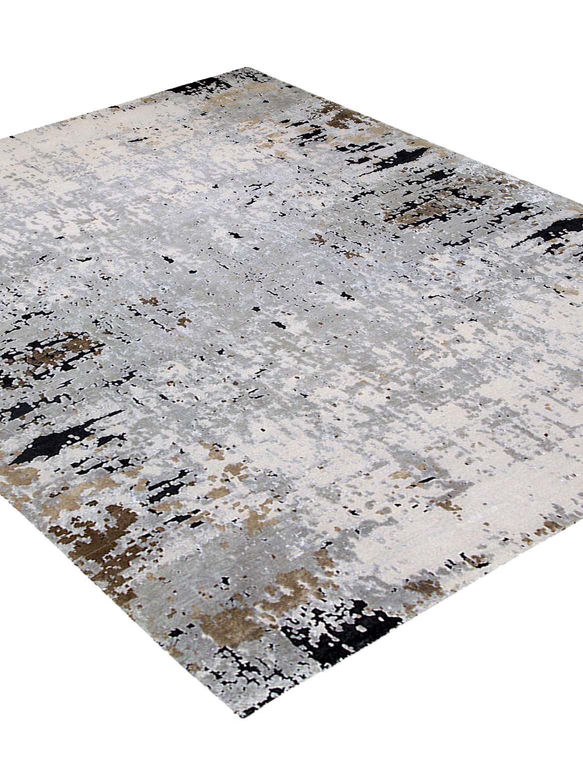 Luxury carpet in Grey color and 9' x 12' size