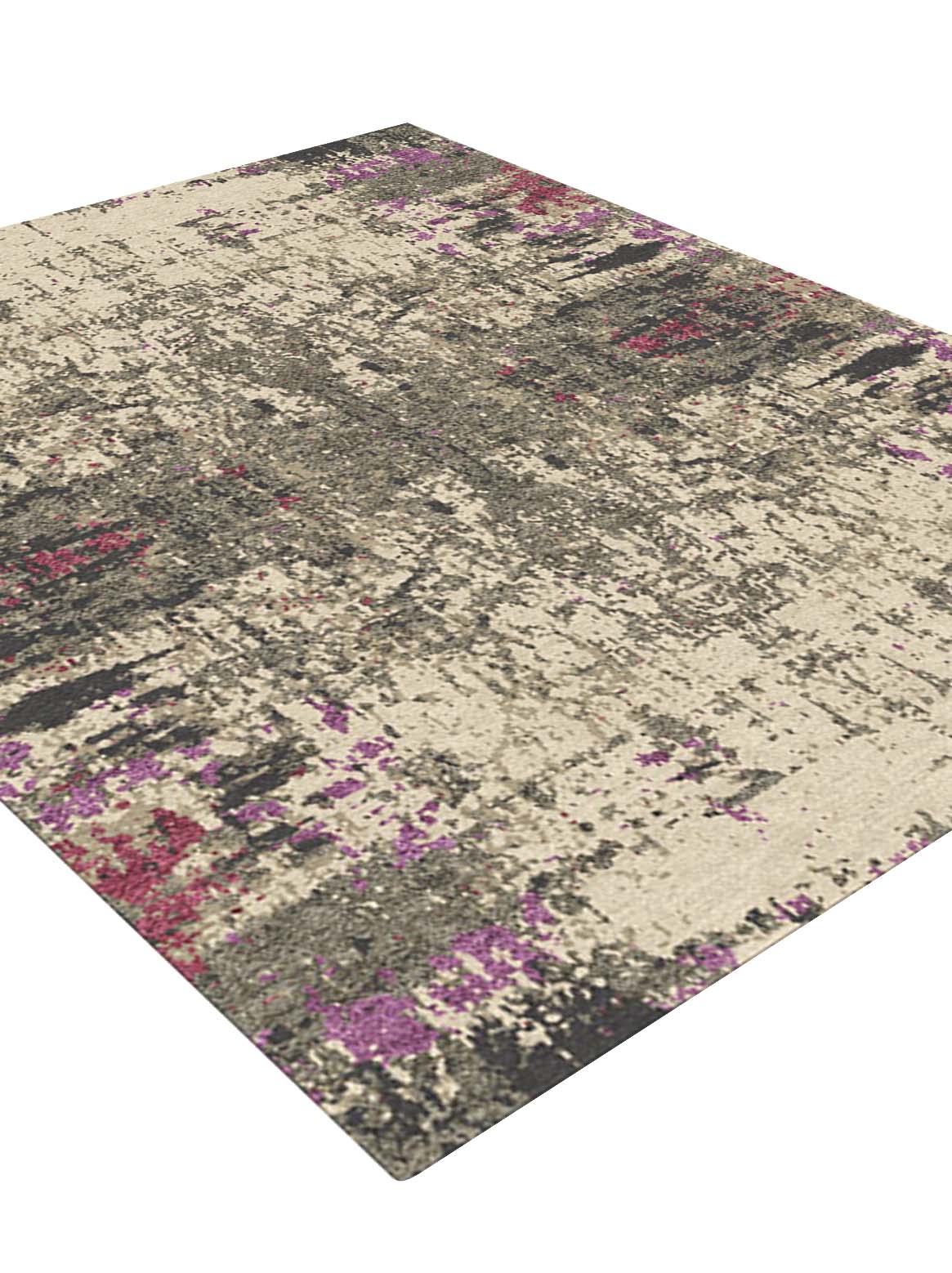 Luxury carpet in Lilac color and 6' x 9' size