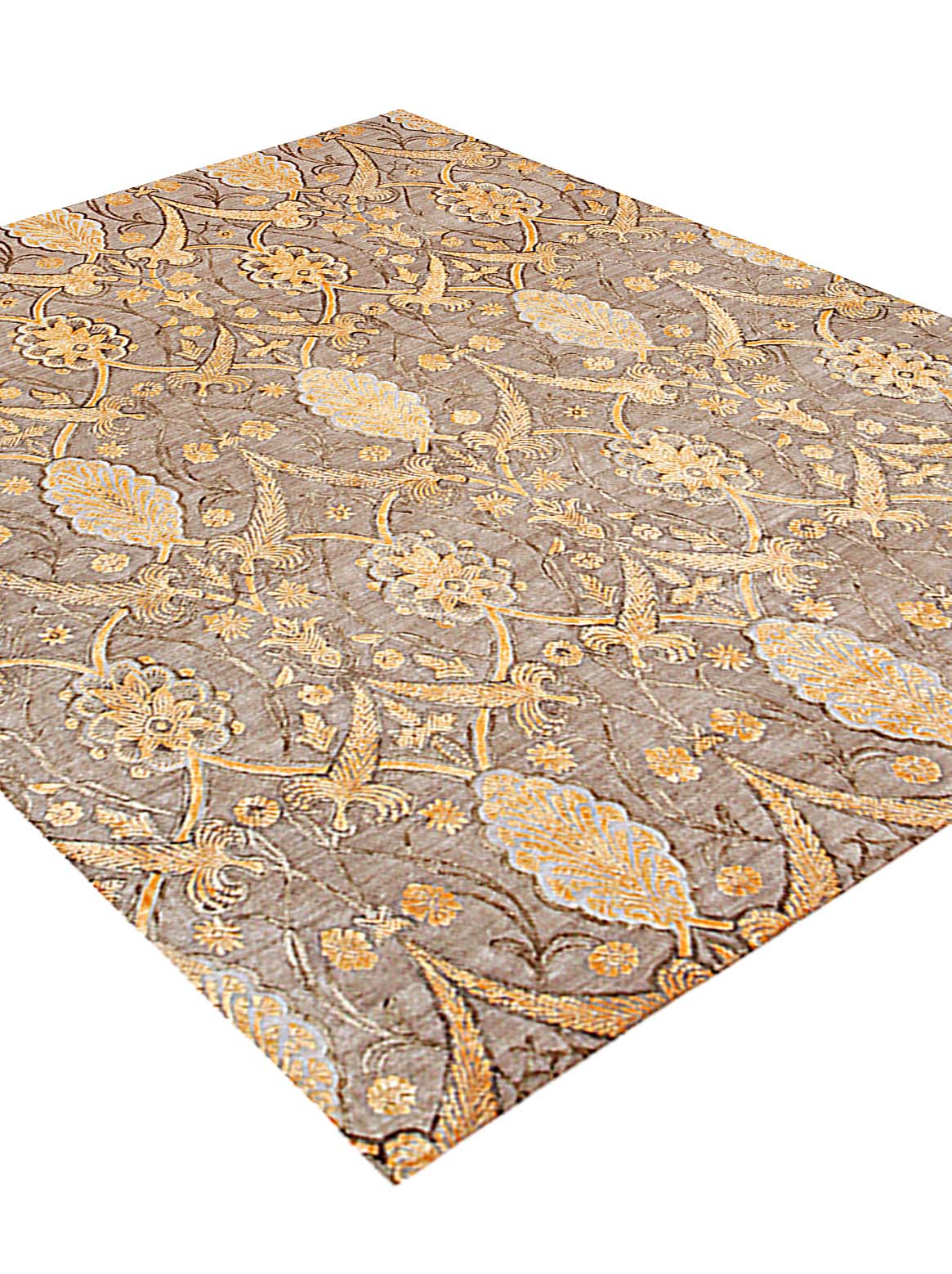 Luxury carpet in Gold color and 5'6" x 8' size