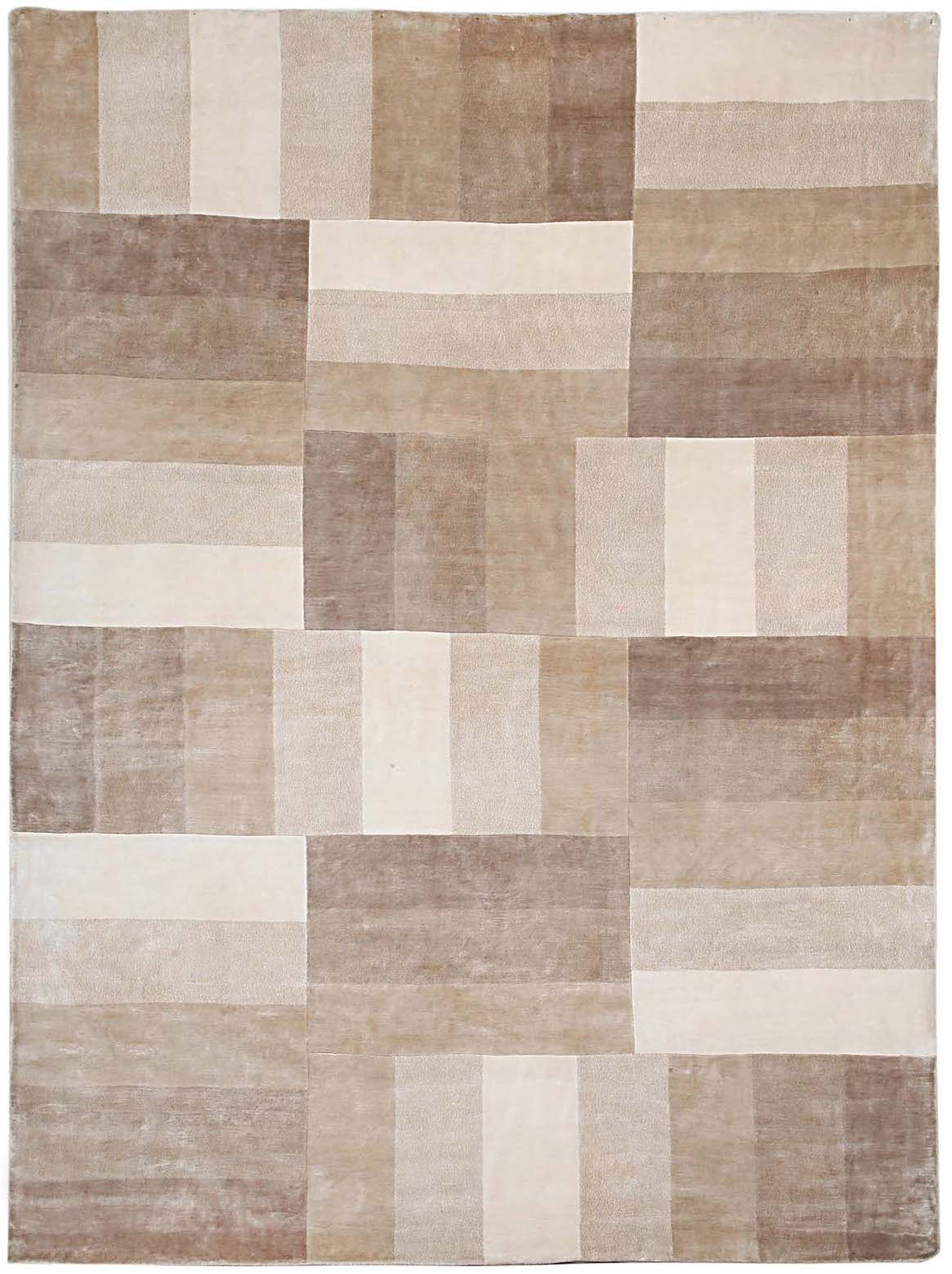 Luxury hand knotted carpet made from Botanical Silk
