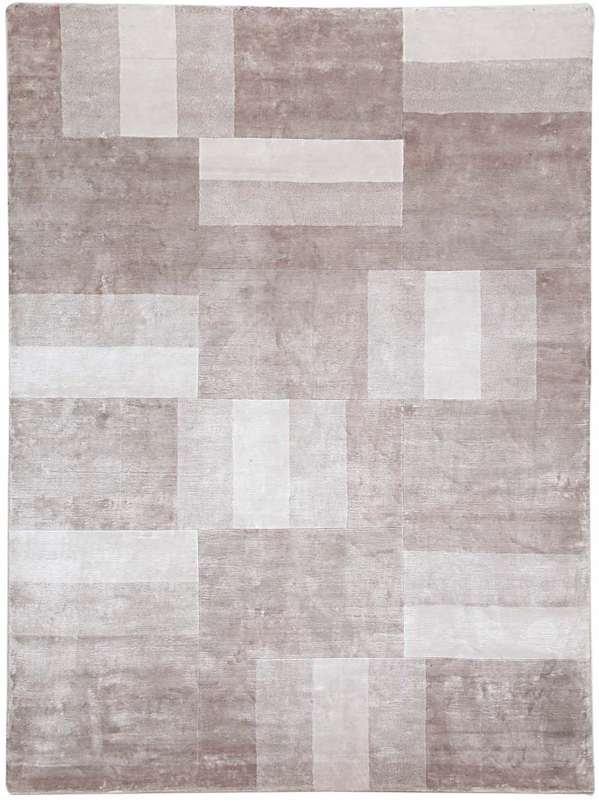 Luxury hand knotted carpet made from Botanical Silk