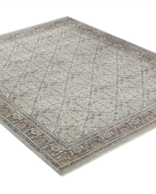 Luxury carpet in Assorted color and 6' x 9' size