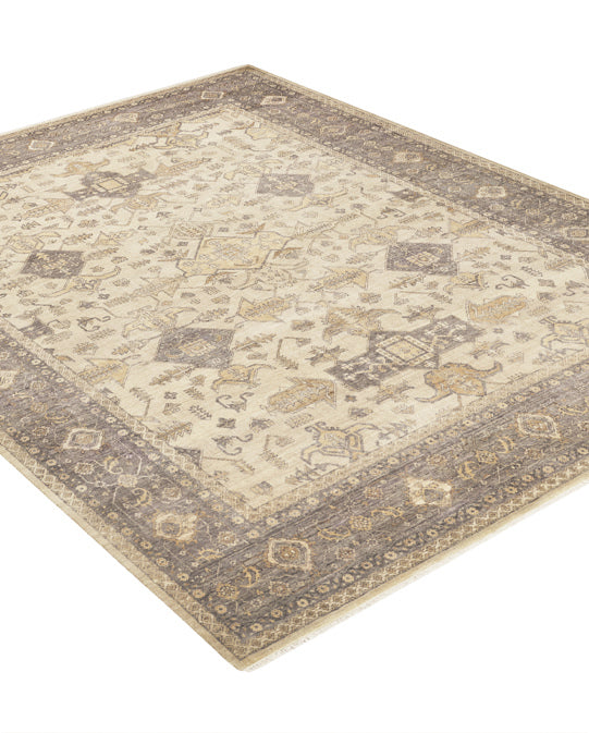 Luxury carpet in Assorted color and 6' x 9' size