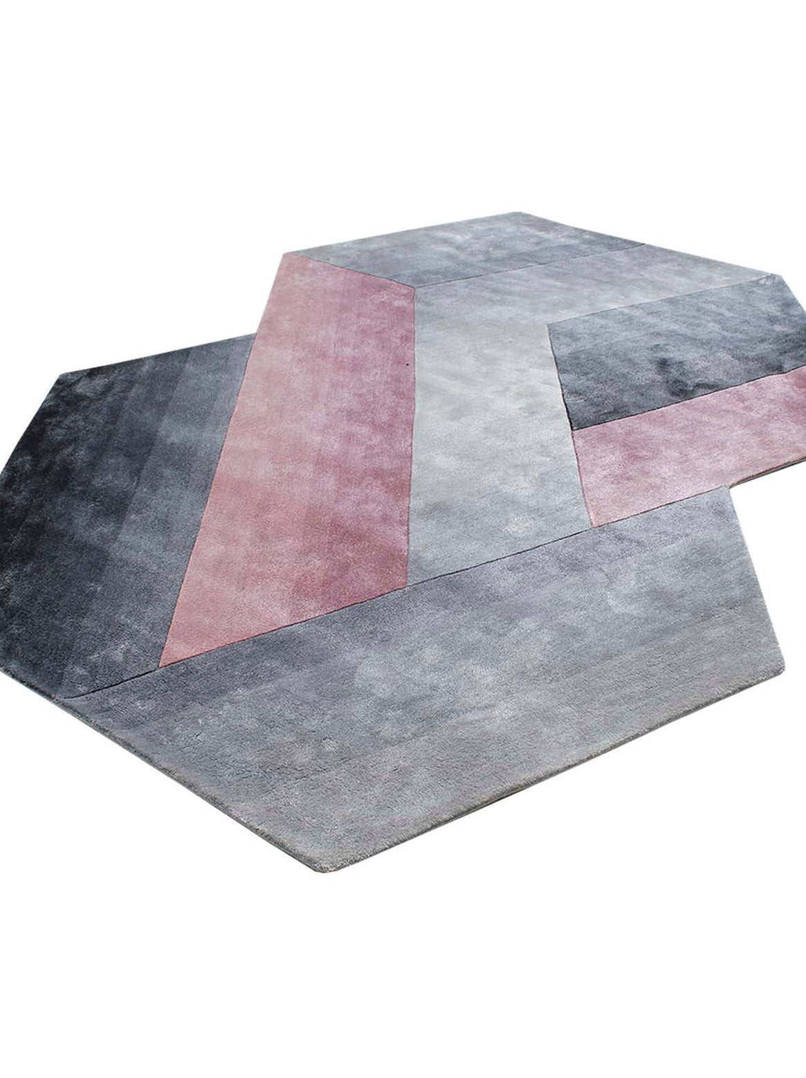 Product: Luxury Carpet | Color: Grey Mauve | Size: 6' x 8'