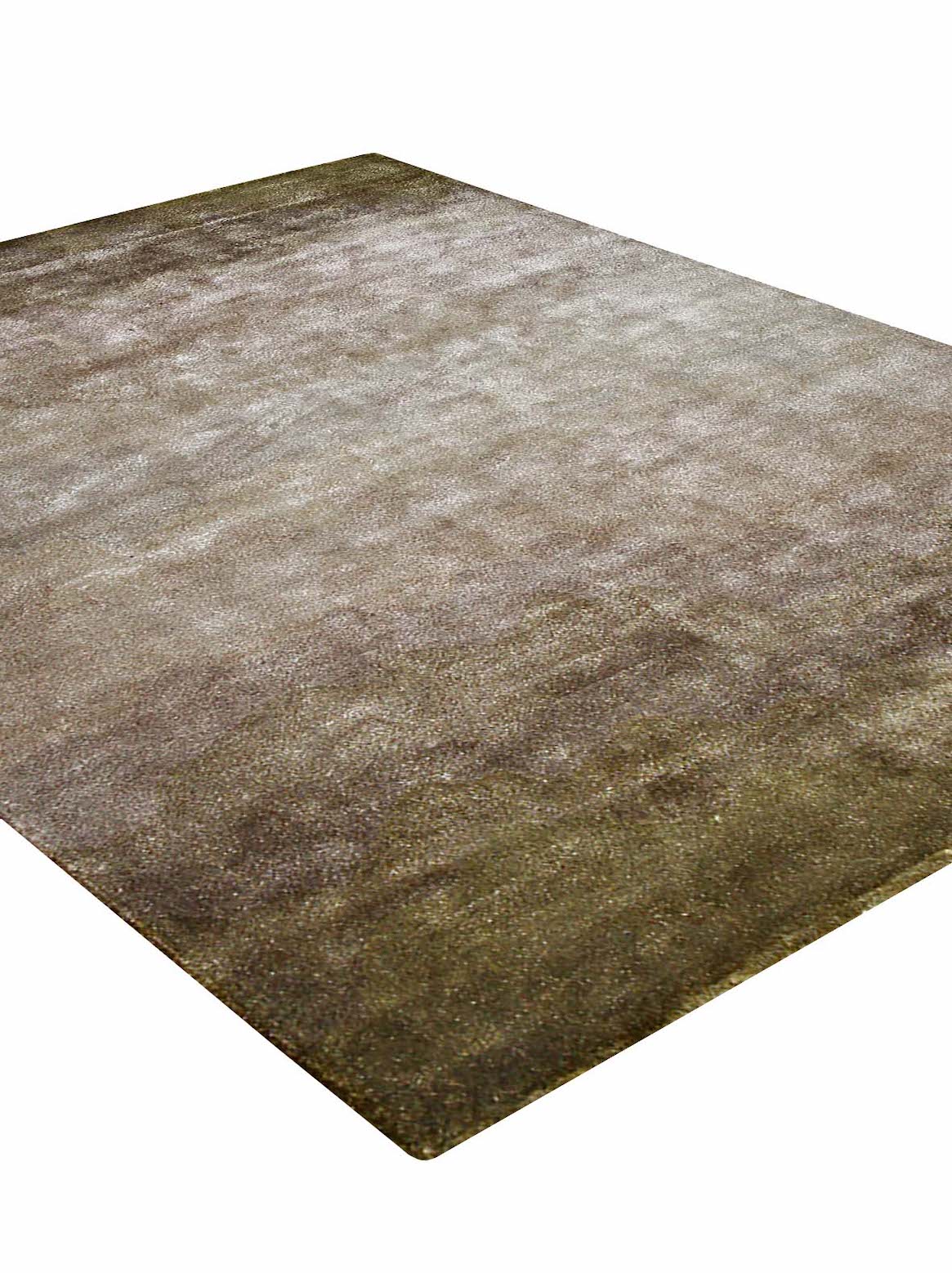 Luxury carpet in Green color and 4'6" x 6'6" size