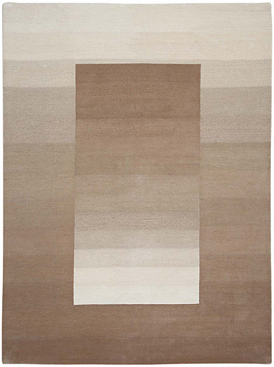 Luxury hand tufted carpet made from 100% Wool