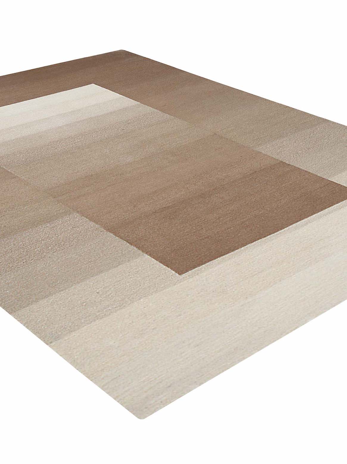 Luxury carpet in Ivory Beige color and 4'6" x 6'6" size