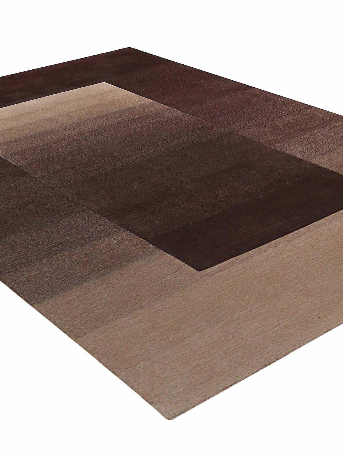Luxury carpet in Beige Brown color and 4'6" x 6'6" size