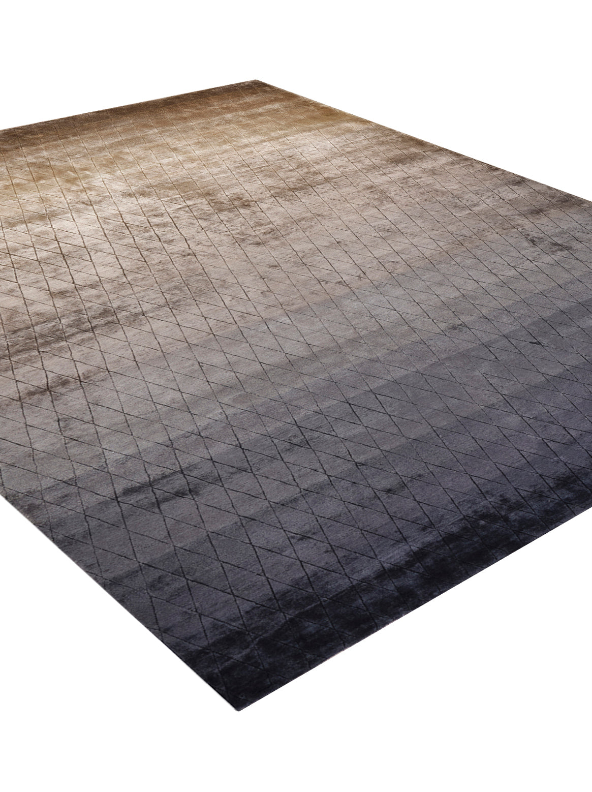 Luxury carpet in Blue color and 6' x 9' size
