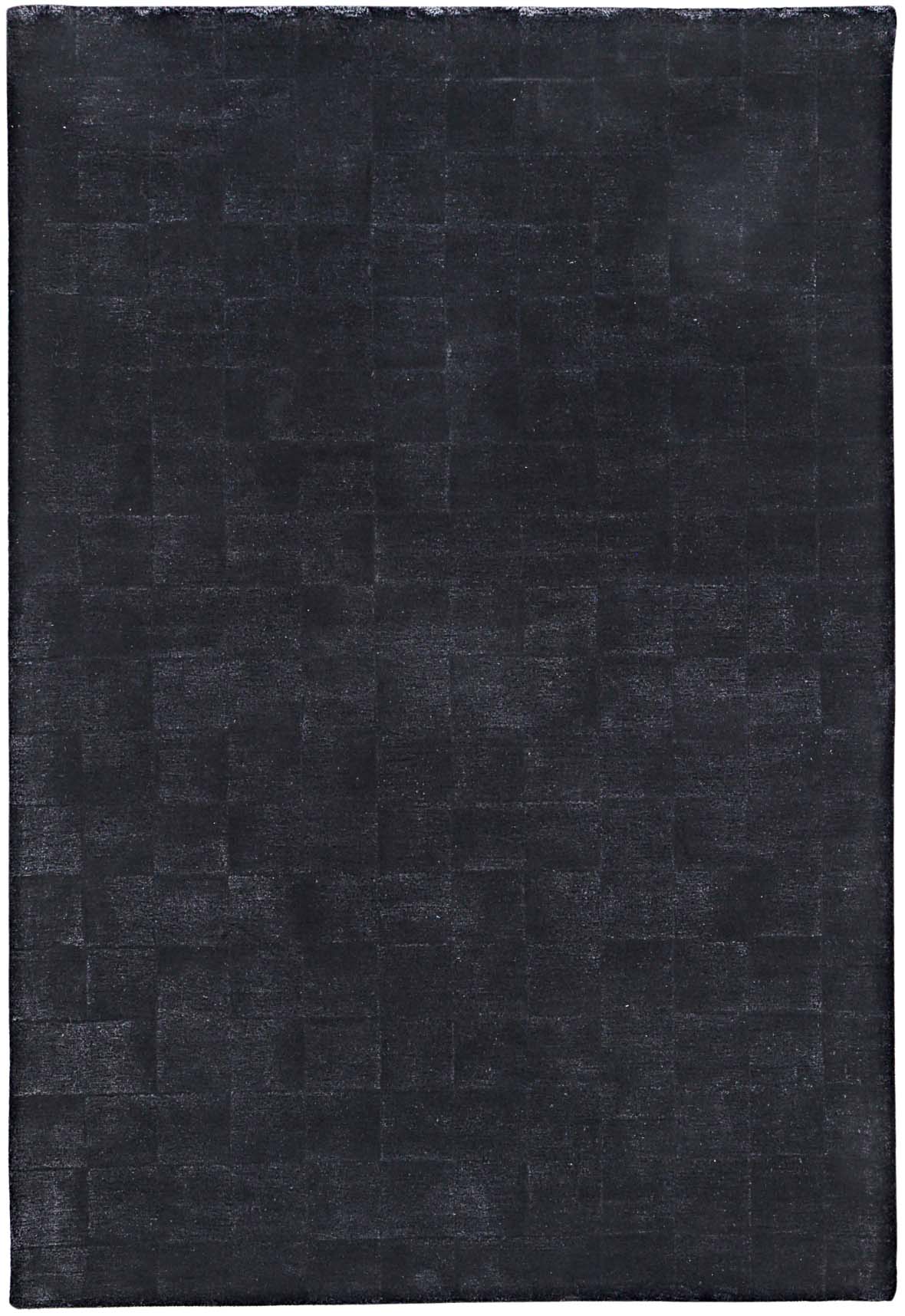 Luxury hand tufted carpet made from Wool & Botanical Silk