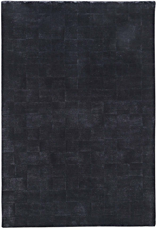 Luxury hand tufted carpet made from Wool & Botanical Silk