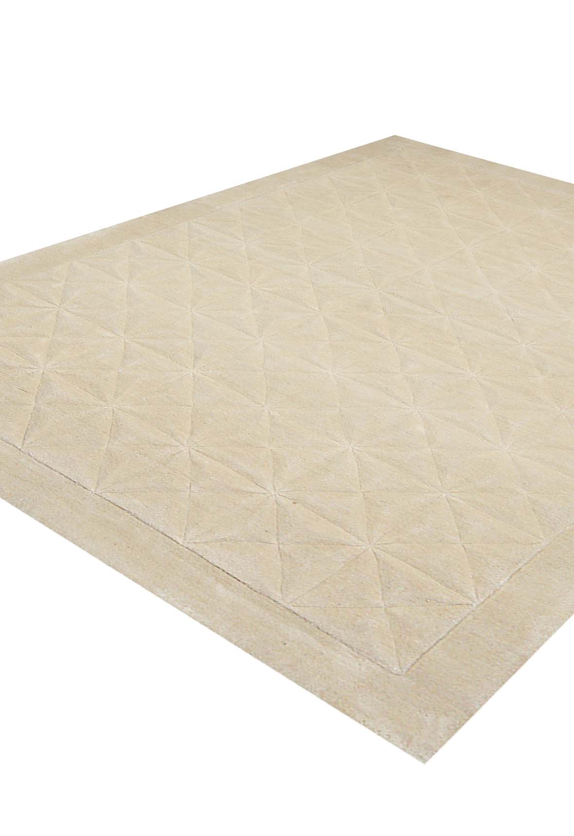 Luxury hand tufted carpet made from Wool & Botanical Silk in beige color and 4' x 6' size
