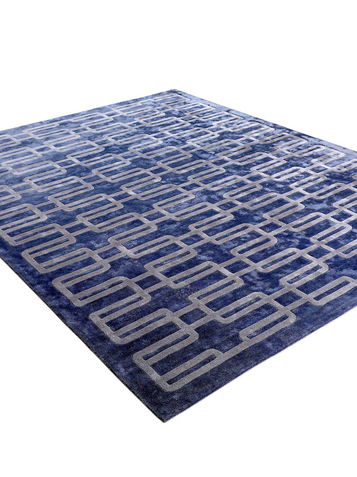 Luxury hand tufted carpet made from 100% Bamboo Silk in blue color and 4'6" x 6'6" size