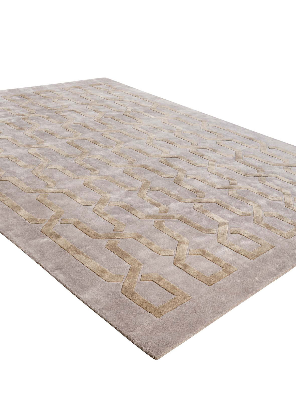 Luxury hand tufted carpet made from 100% Bamboo Silk in gold color and 4'6" x 6'6" size