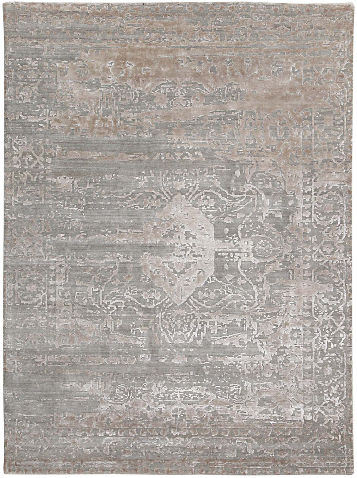 Luxury hand knotted carpet made from Wool & Botanical Silk