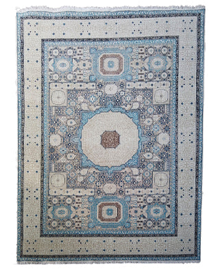 Luxury hand knotted carpet made from 100% Wool
