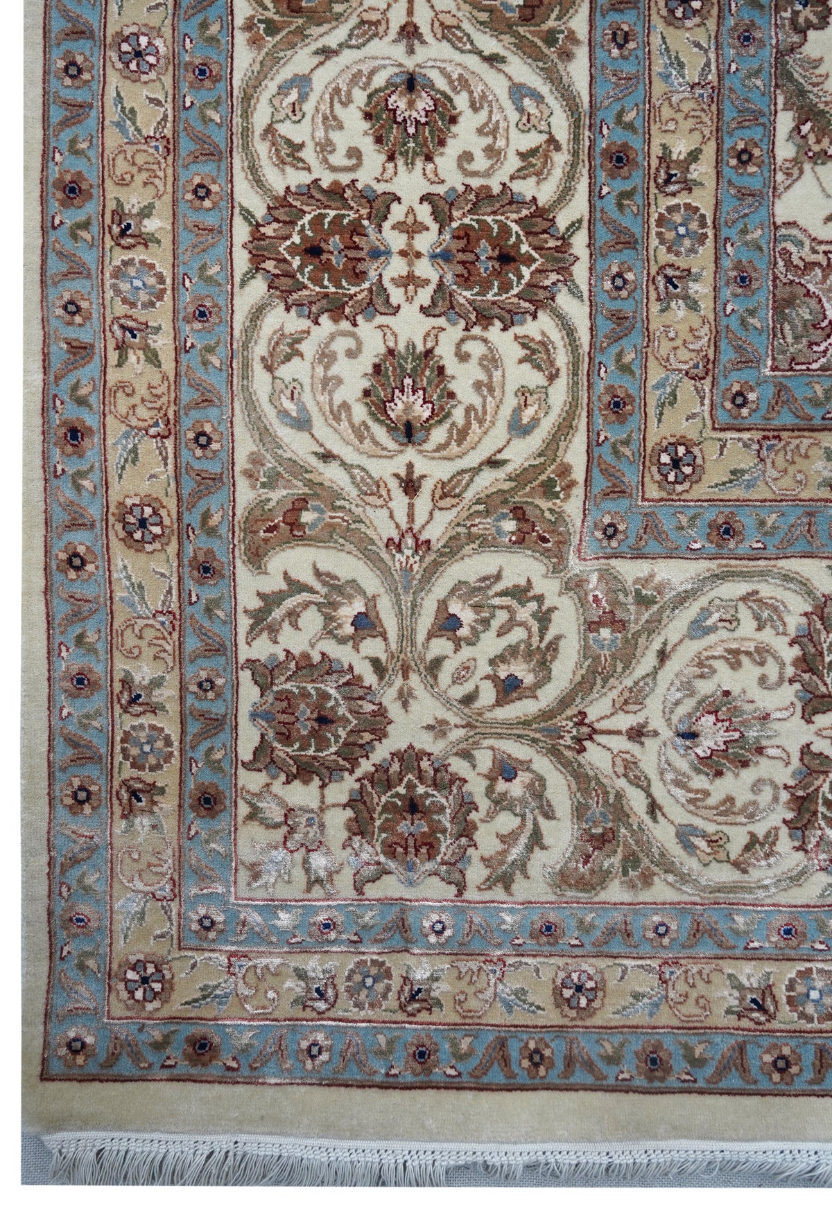 DL 7829 Assorted Red Ivory