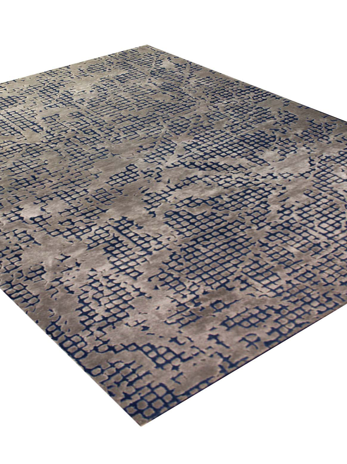 Luxury carpet in Blue color and 4'6" x 6'6" size