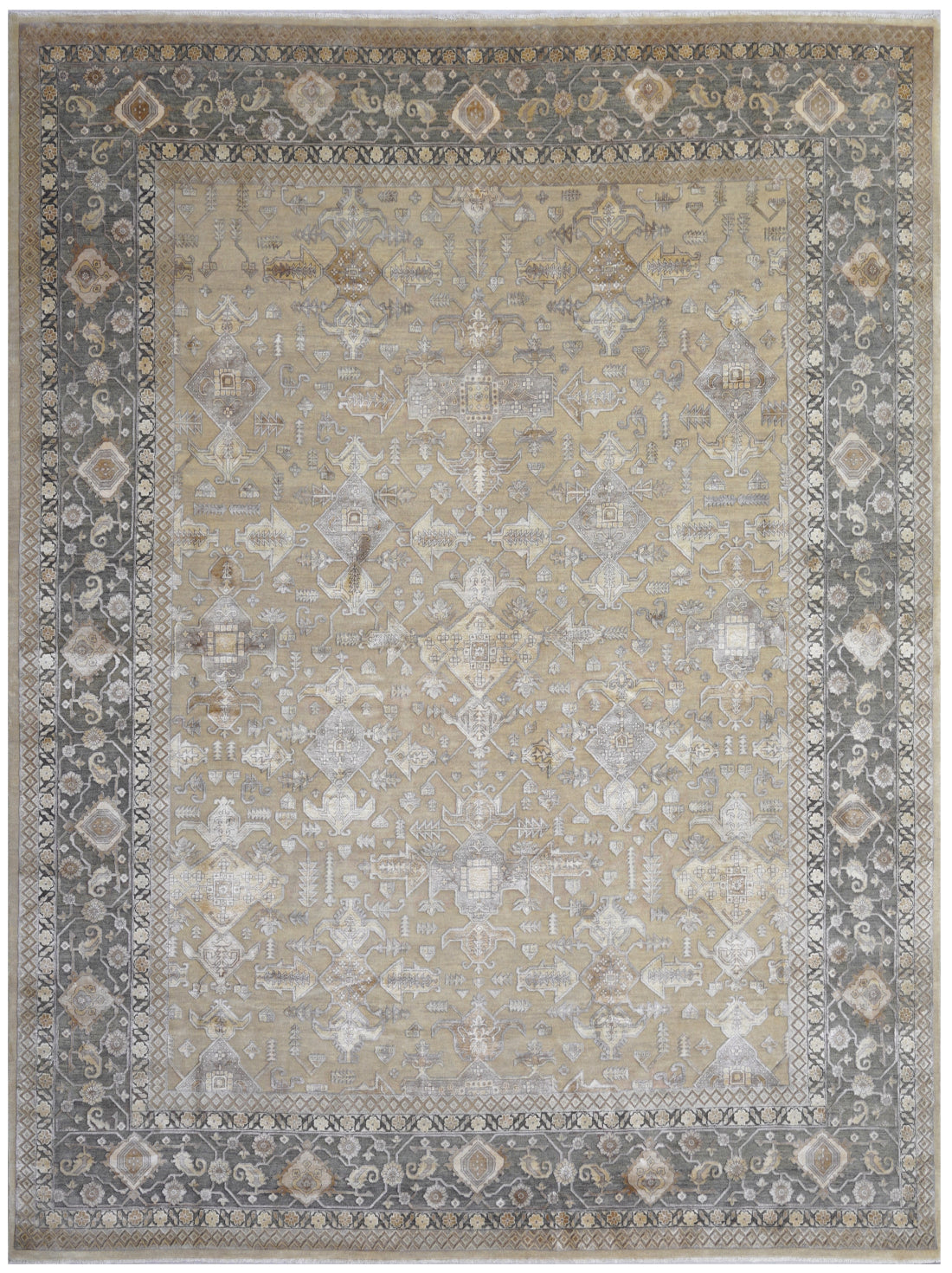 Luxury hand knotted carpet made from 100% Wool