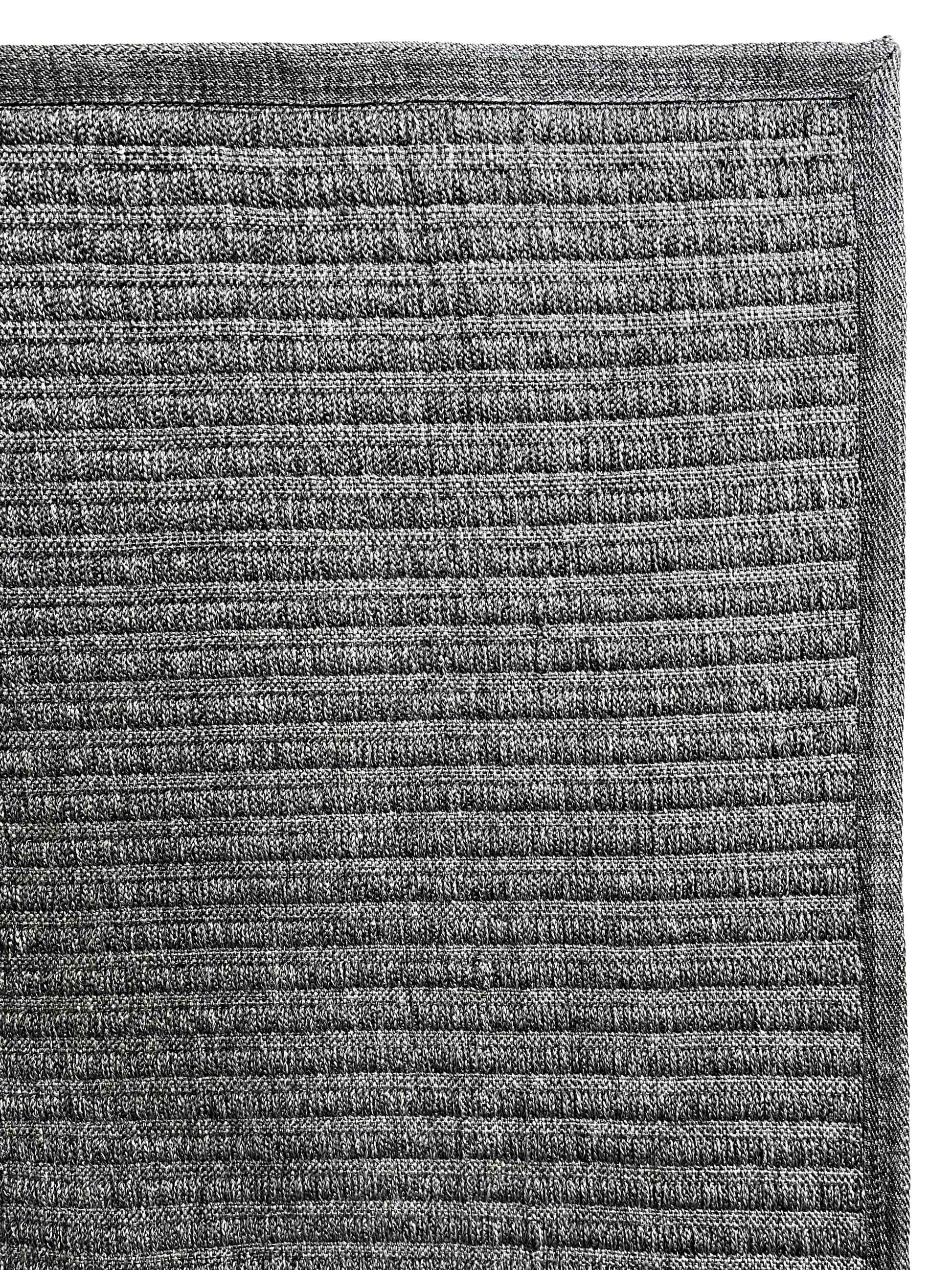 Hands Solis Dark Grey Luxury Carpet - 100% Polypropylene, Hand Woven (6' x 9')